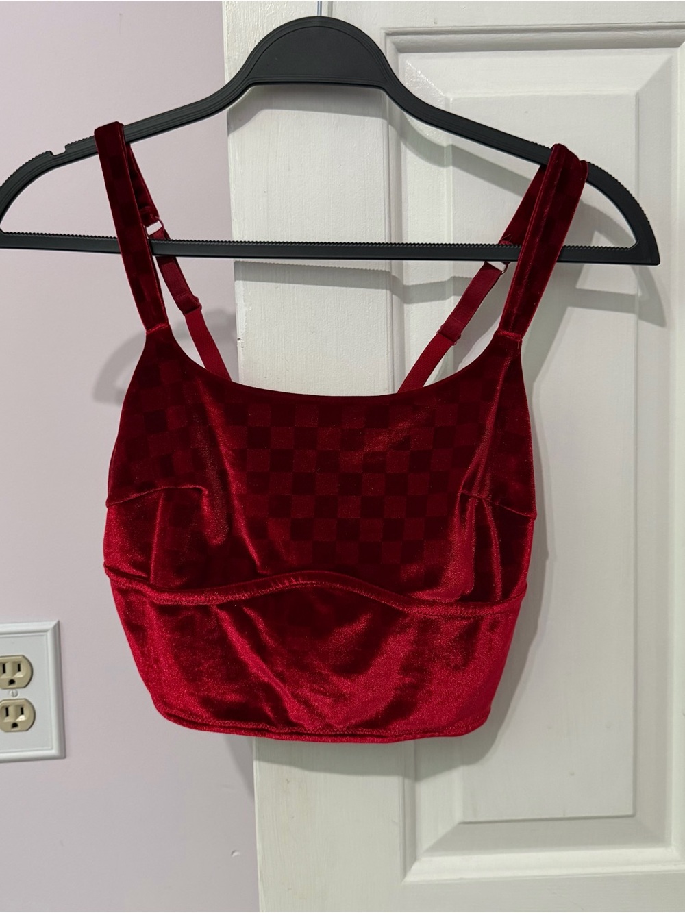 Colsie Velvet Tie-Back Crop Top in Rich Wine